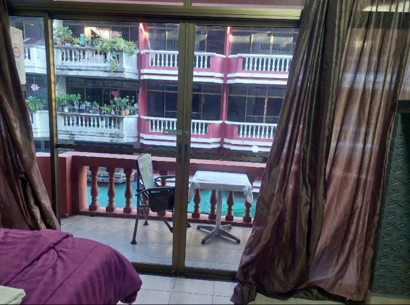 Pluemchai Guesthouse Jomtien Beach Exterior photo